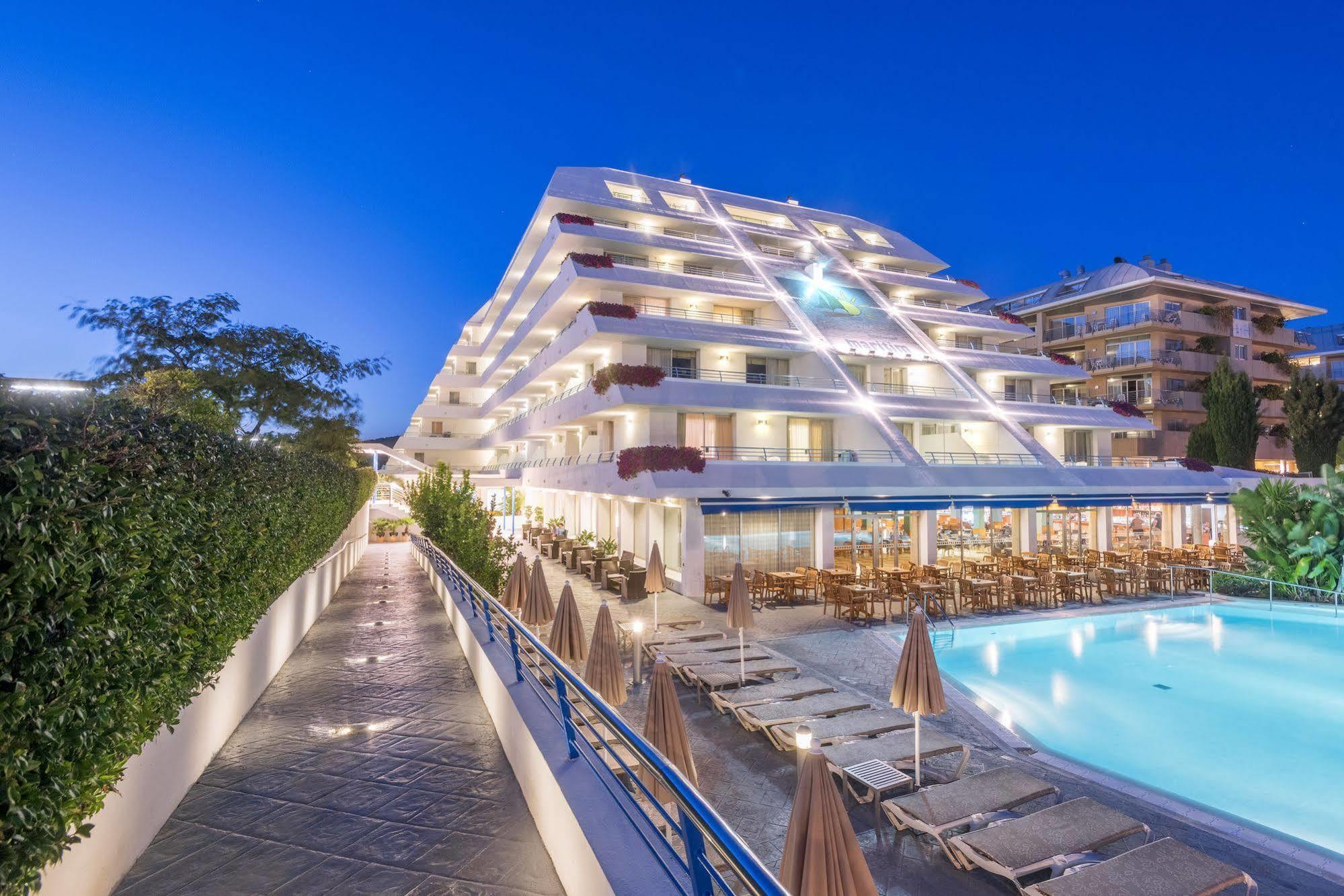 Montemar Maritim Hotel 4*